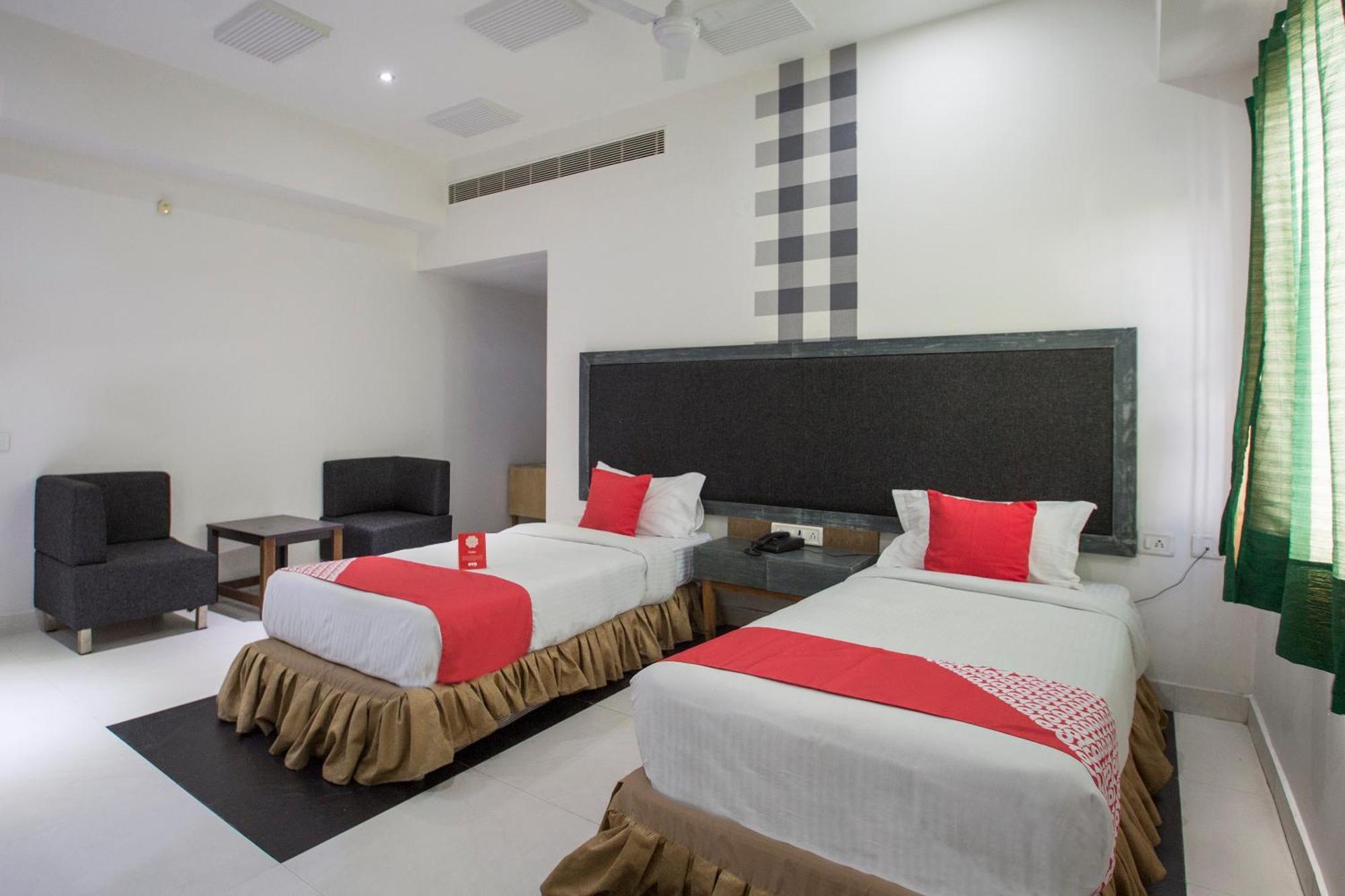 Hotel O Palak Residency Near Erragadda Metro Station Haidarábád Kültér fotó