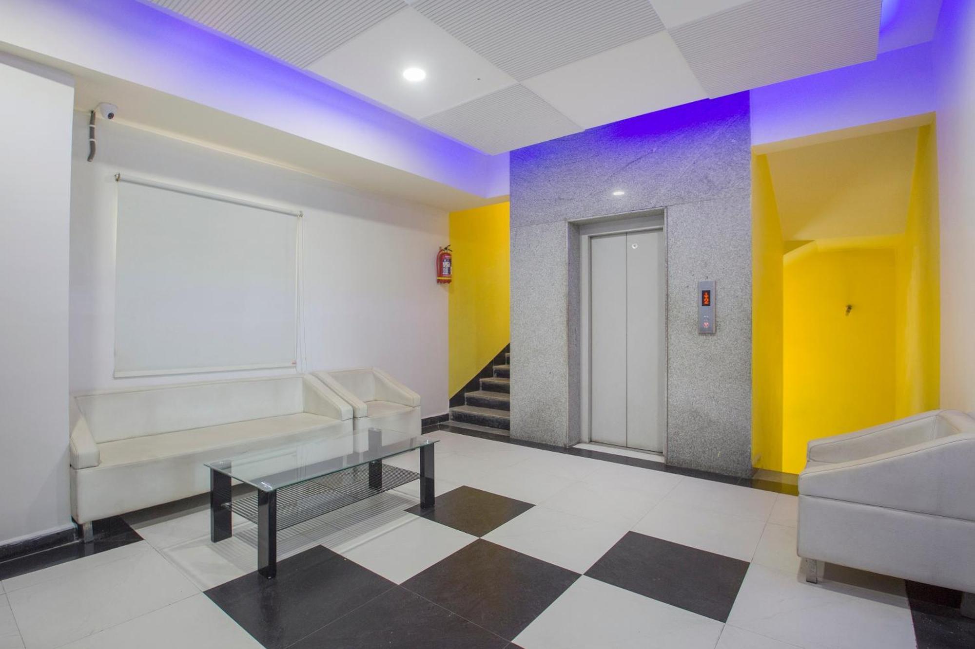 Hotel O Palak Residency Near Erragadda Metro Station Haidarábád Kültér fotó