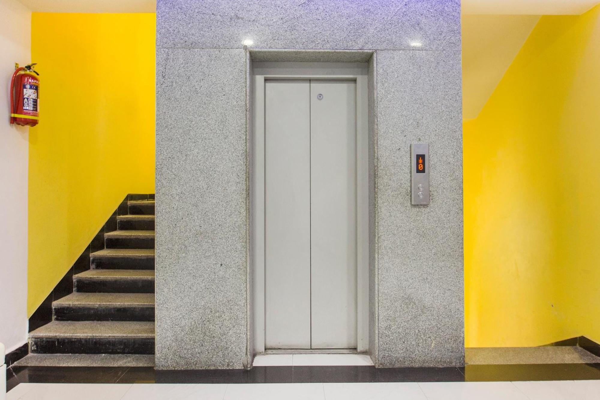 Hotel O Palak Residency Near Erragadda Metro Station Haidarábád Kültér fotó
