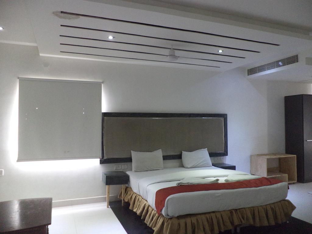 Hotel O Palak Residency Near Erragadda Metro Station Haidarábád Kültér fotó