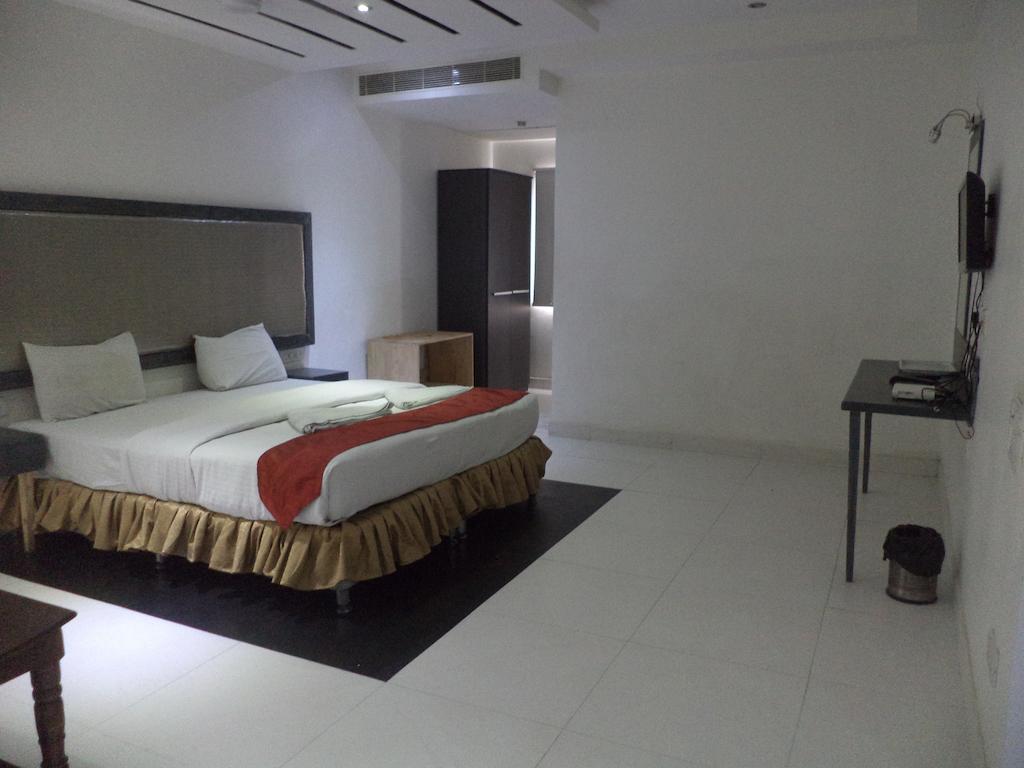 Hotel O Palak Residency Near Erragadda Metro Station Haidarábád Kültér fotó