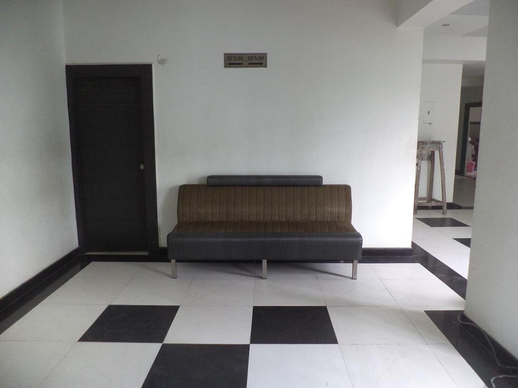 Hotel O Palak Residency Near Erragadda Metro Station Haidarábád Kültér fotó