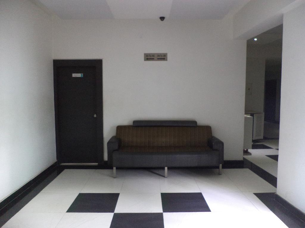 Hotel O Palak Residency Near Erragadda Metro Station Haidarábád Kültér fotó